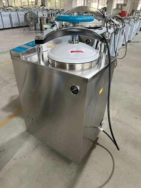 Internal Steam Cycle Safety Lock Digital Display Vertical Autoclave