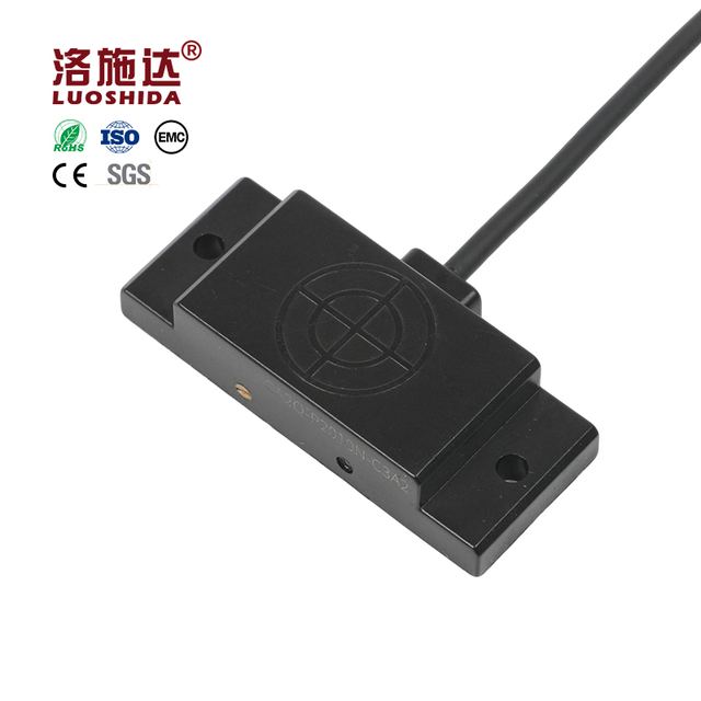 Square Q20 npn/pnp no/nc flush Capacitive proximity sensor 3 wire npn proximity switch 24v dc