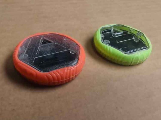 Juguete de plástico personalizado con montaje multimaterial