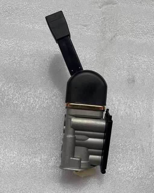 9617222320 HAND BRAKE VALVE FOR MERCEDES-BENZ PART
