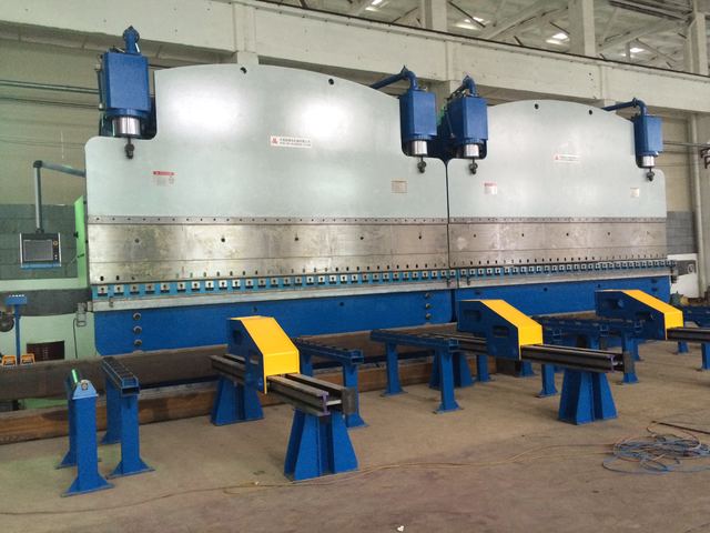 Press Brake Forming Machine For Heavy Duty Applications
