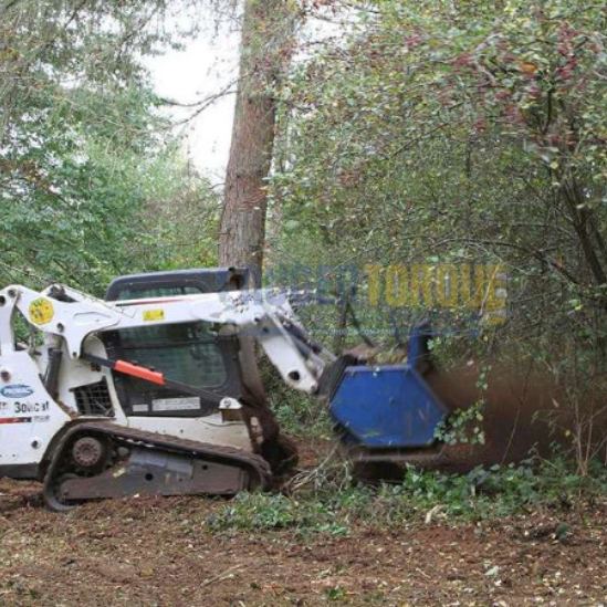 Quick & Powerful Hydraulic Hedge Cutter