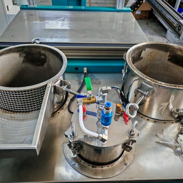High-Precision Epoxy Potting Machine for Speaker Divider