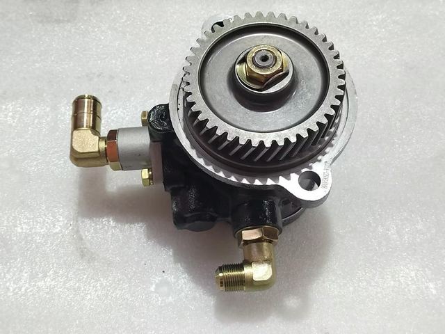 MC093041 POWER STEERING PUMP 6D40 FUSO truck parts