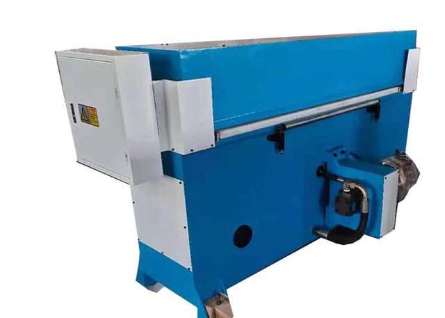 Leather And Cloth Four Column Hydraulic Die Cutting Machine Precision