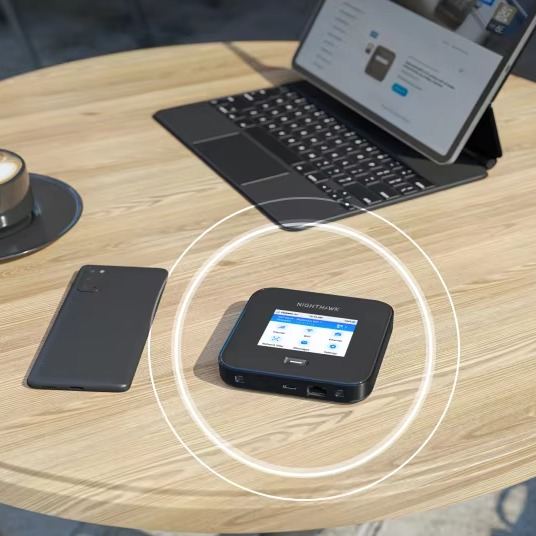 M7 Ultra 5G MmWave WiFi 7 Mobile Hotspot Router with 5.8Gbps Speed and 2.5G Ethernet