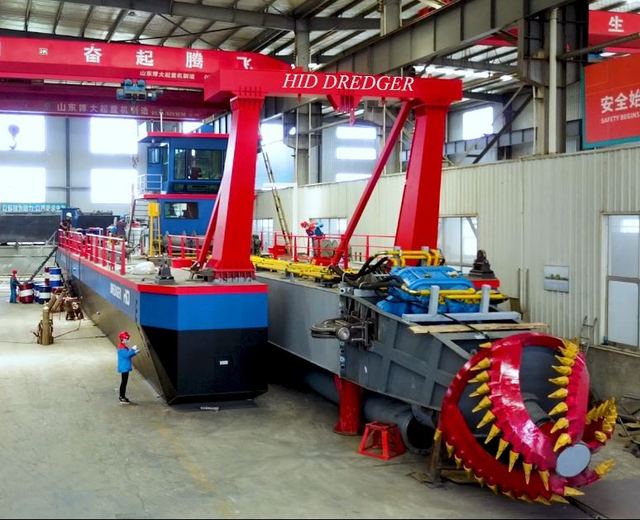 Dredge Vessel