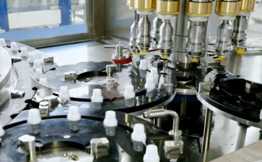 2KW Semi-Automatic Pesticide Filling Machine, 30-50 Bottles/Min