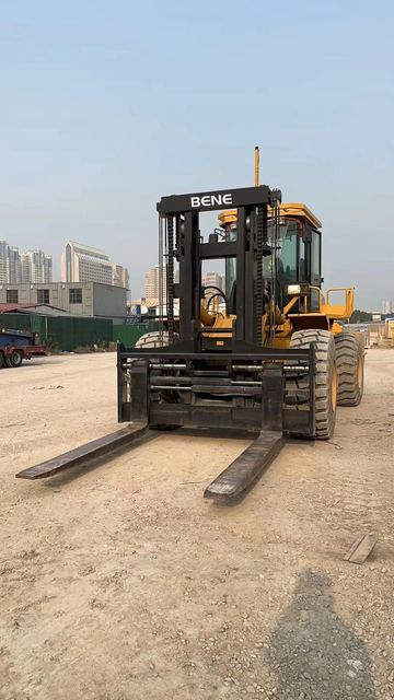 Chinese 16 ton 20 ton rough terrain forklift truck 20ton cross country forklift
