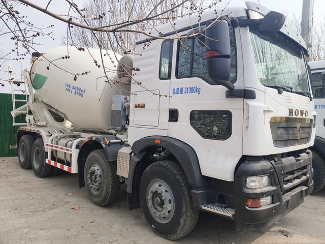 New SANY XCMG Mixer Trucks