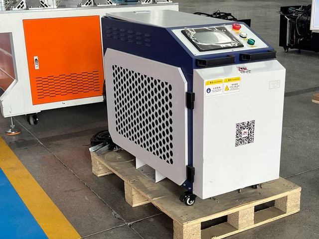 1000W 1500W 2000W 3000W continuous laser cleaning machine