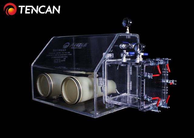 CE Acrylic Isolation Laboratory Glove Box Dust Proof 10mm Without Vacuuming