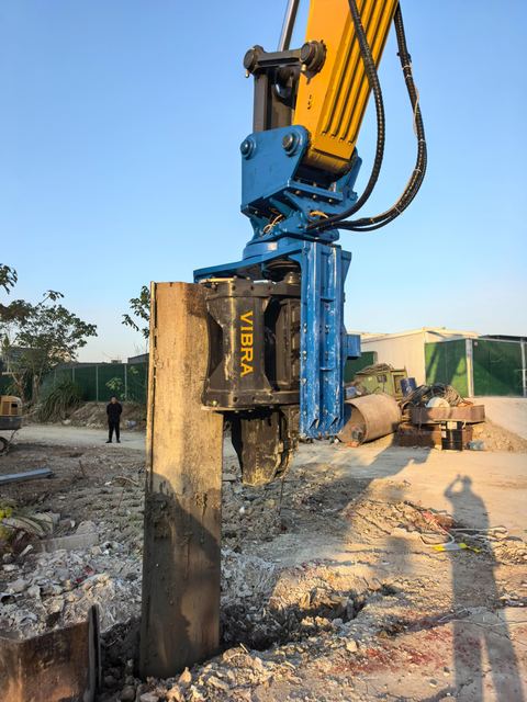 Side Grip Pile Driver