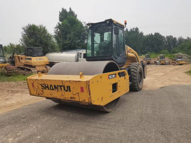 Premium Used Shantui SR22M Road Roller 2021