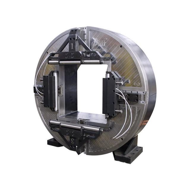 Heavy Duty Pneumatic 640mm Laser Chuck for High Precision Fiber Pipe Cutting