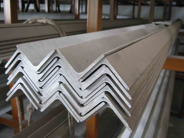 Cut Equal And Unequal Steel Angle ASTM A36 S275JR Q235 Structural Angle Steel