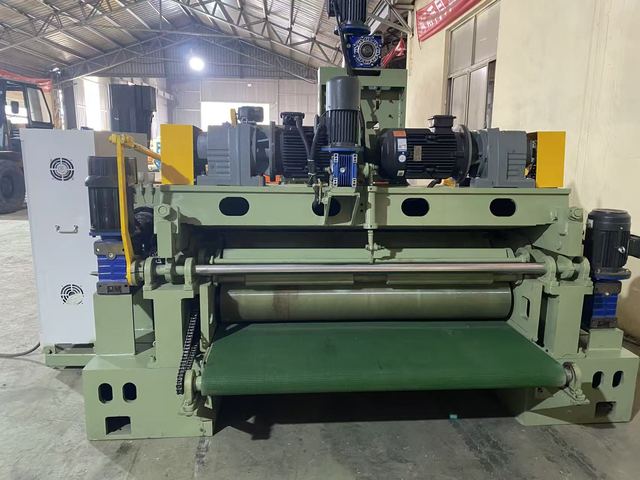 Wood Veneer Peeling Machine