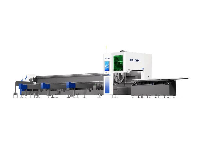 3D laser pipe cutting machine